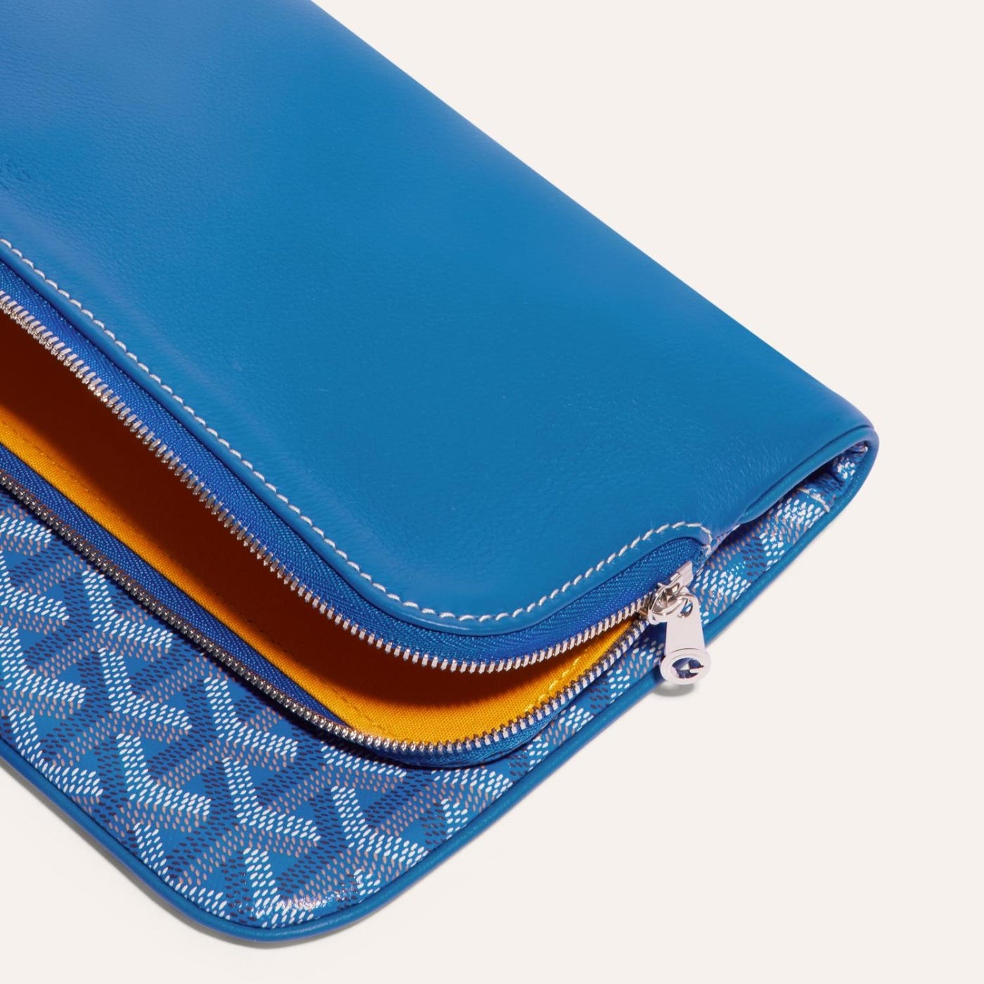Goyard Sainte-Marie MM Clutch Sky Blue - Image 5